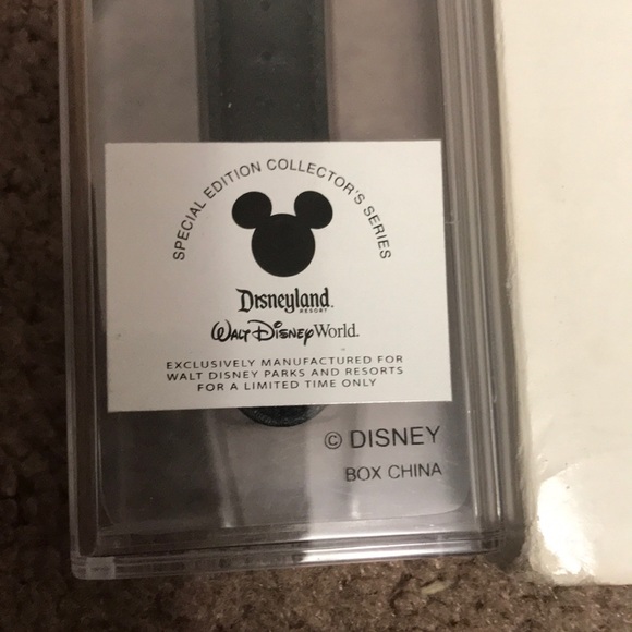 Disney Pirates of the Caribbean watch - Picture 2 of 4